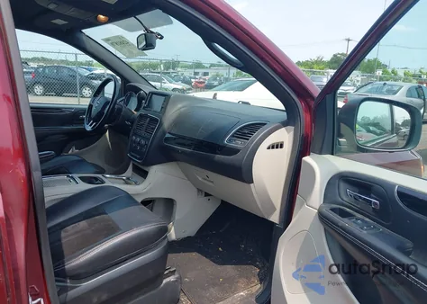 2018 Dodge Grand Caravan Sxt z USA, uszkodzony, nr VIN 2C4RDGCGXJR216331